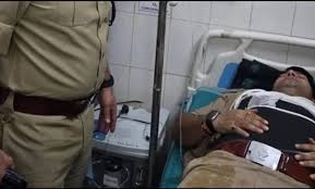 देहरादून मुठभेड़: लूट के बाद भाग रहे बदमाशों से पुलिस की भिड़ंत, एक ढेर; थाना प्रभारी को लगी दो गोलियां