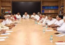 उत्तराखंड कांग्रेस में ‘फेस’ की जंग तेज, जमीनी आधार कमजोर होने के बीच दिग्गज नेताओं में बढ़ी अंदरूनी खींचतान