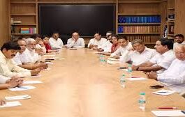 उत्तराखंड कांग्रेस में ‘फेस’ की जंग तेज, जमीनी आधार कमजोर होने के बीच दिग्गज नेताओं में बढ़ी अंदरूनी खींचतान