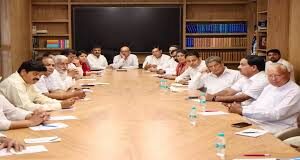 उत्तराखंड कांग्रेस में ‘फेस’ की जंग तेज, जमीनी आधार कमजोर होने के बीच दिग्गज नेताओं में बढ़ी अंदरूनी खींचतान