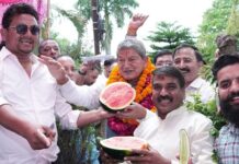 उत्तराखंड कांग्रेस में नहीं थम रही अंदरूनी खटास, ‘हरदा’ की फल पार्टी से बड़े नेता रहे दूर