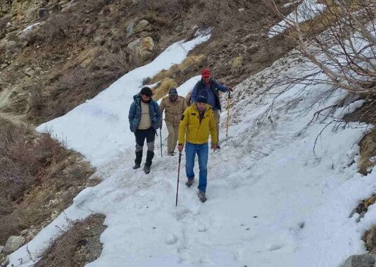 उत्तरकाशी: भारी बर्फबारी से बंद रहा गोमुख ट्रैक, निरीक्षण के दौरान टीम लौटी, जल्द पर्वतारोहियों के लिए खुलने की उम्मीद