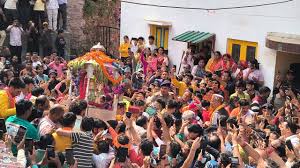 केदारनाथ धाम के कपाट खुलने की प्रक्रिया शुरू, ओंकारेश्वर मंदिर से रवाना हुई बाबा केदार की उत्सव डोली