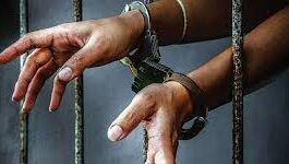 हल्द्वानी में ‘मासूम चेहरा’ बनकर महिलाओं के मंगलसूत्र उड़ाने वाली मुस्कान गिरफ्तार, ई-रिक्शा में देती थी वारदात को अंजाम