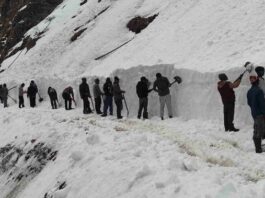 केदारनाथ यात्रा 2026: पैदल मार्ग से 80% बर्फ हटाई गई, कपाट खुलने से पहले युद्धस्तर पर तैयारियां तेज