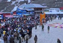 केदारनाथ यात्रा व्यवस्थाओं पर सख्ती: डीएम विशाल मिश्रा ने देर शाम धाम पहुंचकर ली समीक्षा बैठक