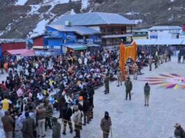 केदारनाथ यात्रा व्यवस्थाओं पर सख्ती: डीएम विशाल मिश्रा ने देर शाम धाम पहुंचकर ली समीक्षा बैठक