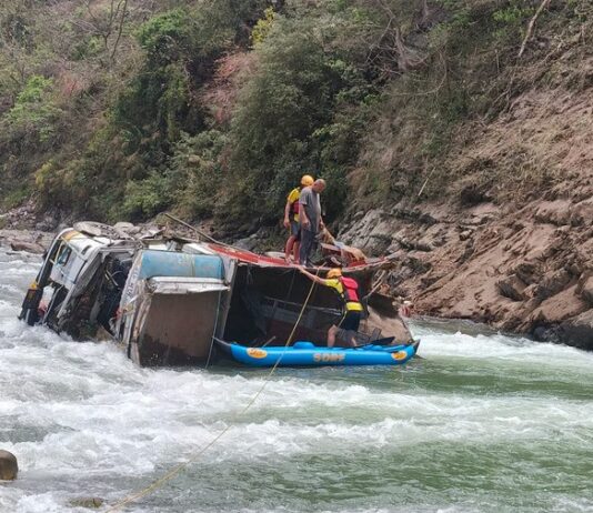 देहरादून: यमुना पुल के पास नदी में मिला लापता युवक का शव, दो दिन बाद SDRF ने ट्रक के नीचे से किया बरामद