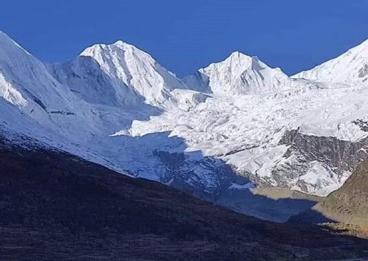 Chamoli Glacier Alert: तेजी से पिघल रहे ग्लेशियरों से बढ़ा धौली नदी का जलस्तर, तमक गांव के पास बनी झील जैसी स्थिति