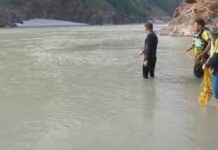 ऋषिकेश में बड़ा हादसा: मेरठ से घूमने आए दल के दो लोग गंगा में बहे, महिला समेत दोनों लापता