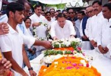 Haridwar: पूर्व मुख्यमंत्री मेजर जनरल बीसी खंडूड़ी पंचतत्व में विलीन, राजकीय सम्मान के साथ हुआ अंतिम संस्कार
