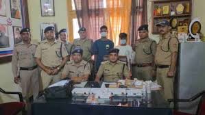 खटीमा में बड़ी चोरी का खुलासा: हिस्ट्रीशीटर समेत दो बदमाश गिरफ्तार, 300 CCTV फुटेज खंगालकर पुलिस ने दबोचा
