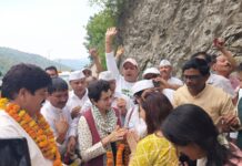 कीर्तिनगर में कांग्रेस नेताओं का भव्य स्वागत, उत्तराखंड प्रभारी शैलजा कुमारी और वरिष्ठ नेताओं के आगमन से कार्यकर्ताओं में उत्साह