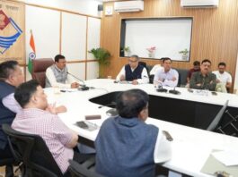 उत्तराखंड में मानसून को लेकर हाई अलर्ट, मुख्य सचिव के सख्त निर्देश; बारिश से पहले सड़कों को करें गड्ढामुक्त