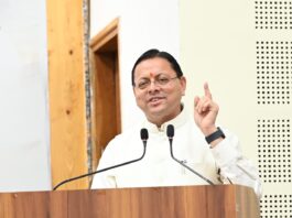 10वीं और 12वीं के विद्यार्थियों को टैब उपलब्ध कराने के लिए उनके खातों में डीबीटी के माध्यम से धनराशि दी जायेगीः सीएम