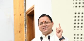 10वीं और 12वीं के विद्यार्थियों को टैब उपलब्ध कराने के लिए उनके खातों में डीबीटी के माध्यम से धनराशि दी जायेगीः सीएम