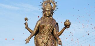 हरिपुर कालसी में मुख्यमंत्री धामी ने किया माँ यमुना की प्रतिमा का अनावरण और हरिघाट का लोकार्पण