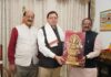 मुख्यमंत्री धामी से मध्य प्रदेश के कैबिनेट मंत्री राकेश शुक्ला ने की भेंट