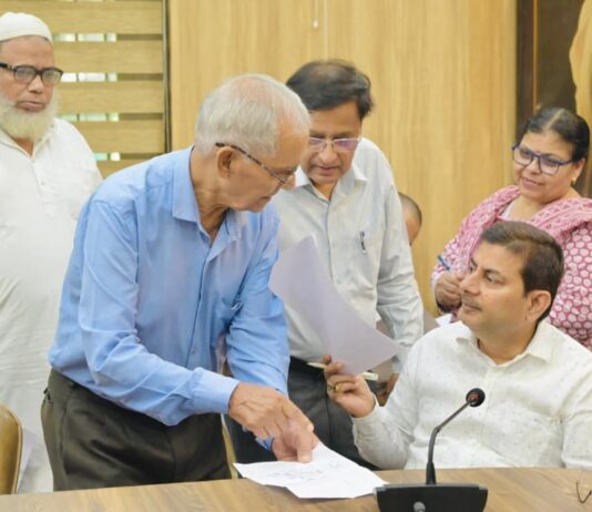 जन समाधान दिवस में 137 से अधिक शिकायतें हुई दर्ज