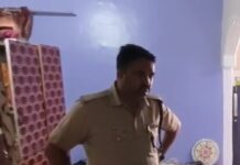 परिवार को बंधक बनाकर आभूषण और नकदी लूटी