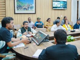 10 विधानसभाओं में बनेंगे 2,045 पोलिंग बूथय 65 बूथों पर बर्फबारी की चुनौती के लिए बनेगा कंटिजेंसी प्लान