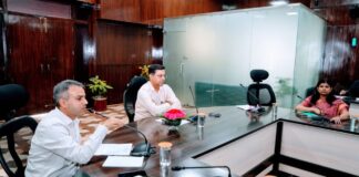 विकास परियोजनाओं की बाधाओं को दूर करने के लिए विभागीय समन्वय एवं समयबद्ध कार्यवाही पर जोर