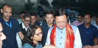 मुख्यमंत्री ने सुनीं जनसमस्याएं, अधिकारियों को दिए त्वरित समाधान के निर्देश
