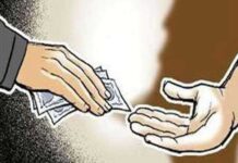 दस हजार की रिश्वत लेते रंगे हाथ महिला एएसआई गिरफ्तार